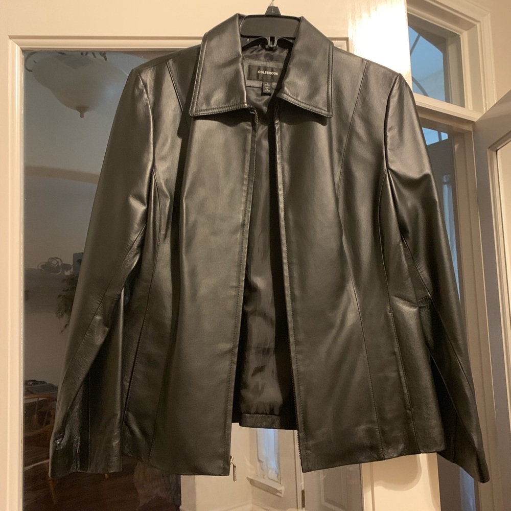 Leather zipper jacket.